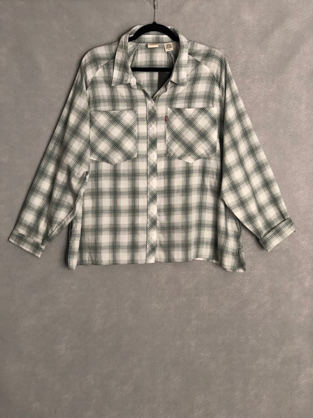 Levi's Button-Up Shirt Relaxed Fit Plaid Women's 1X NEW